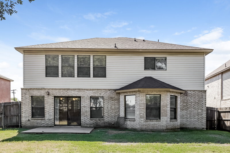 2,570/Mo, 2101 Delaford Dr Arlington, TX 76002 Rear View