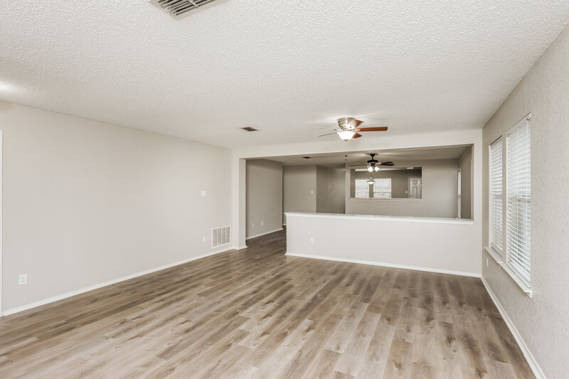 2,125/Mo, 7949 Meadow View Trl Fort Worth, TX 76120 Living Room View 2