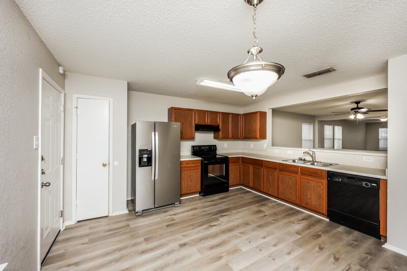 2,125/Mo, 7949 Meadow View Trl Fort Worth, TX 76120 Dining Room View
