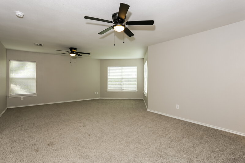 2,500/Mo, 629 Gibson St Cedar Hill, TX 75104 Main Bedroom View 2