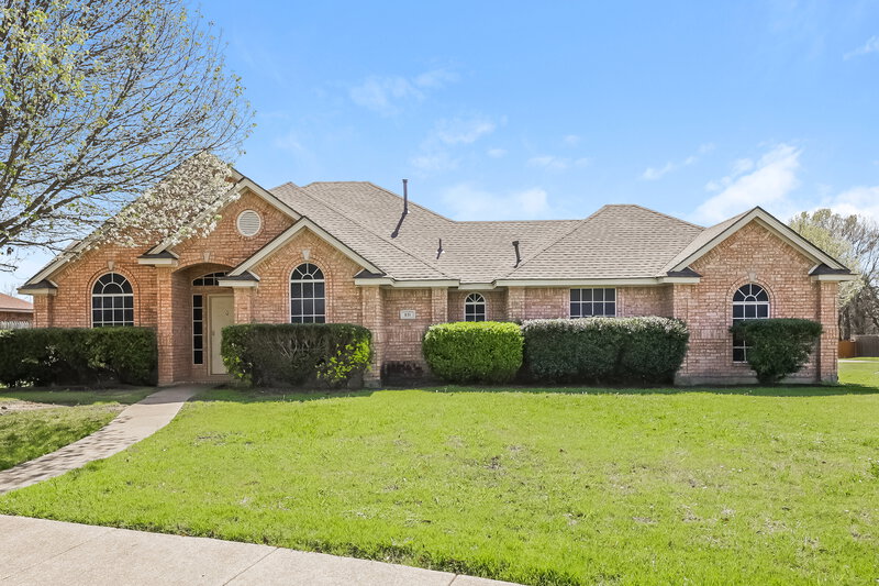 1,810/Mo, 831 Quail Run Ln Lancaster, TX 75146 External View