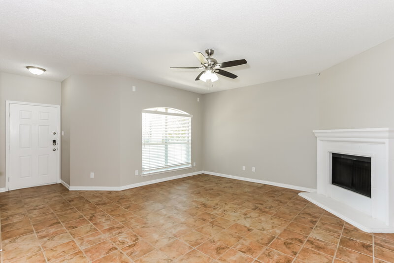 1,755/Mo, 6421 Freshwater Ln Fort Worth, TX 76179 Living Room View 3