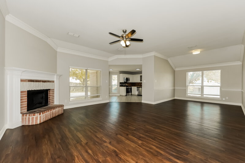 2,550/Mo, 1 Charleston Ct Mansfield, TX 76063 Living Room View 2