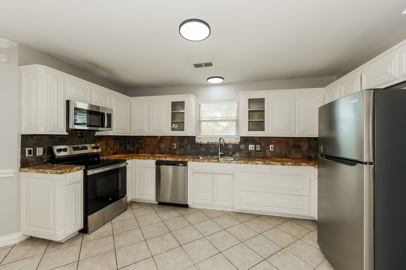 2,550/Mo, 1 Charleston Ct Mansfield, TX 76063 Kitchen View