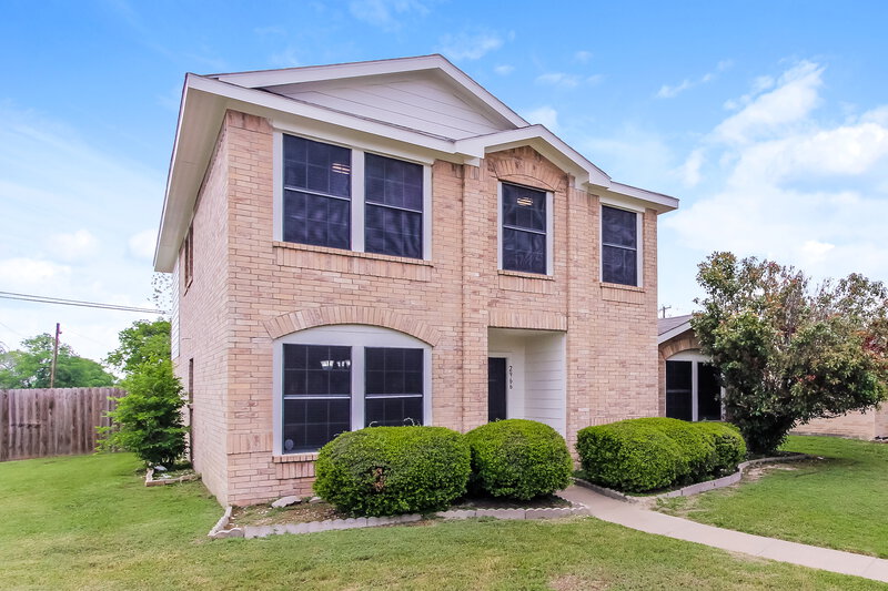 2,455/Mo, 2966 Marquis Ln Lancaster, TX 75134 Front View