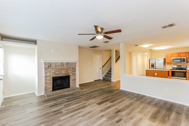 2,455/Mo, 2966 Marquis Ln Lancaster, TX 75134 Living Room View 2