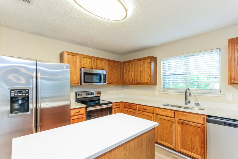 2,455/Mo, 2966 Marquis Ln Lancaster, TX 75134 Kitchen View