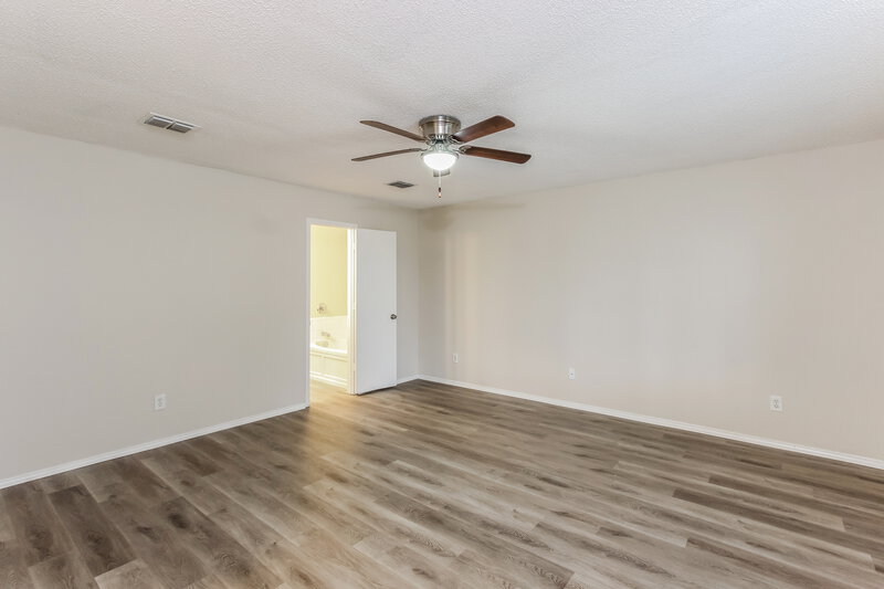 2,455/Mo, 2966 Marquis Ln Lancaster, TX 75134 Main Bedroom View