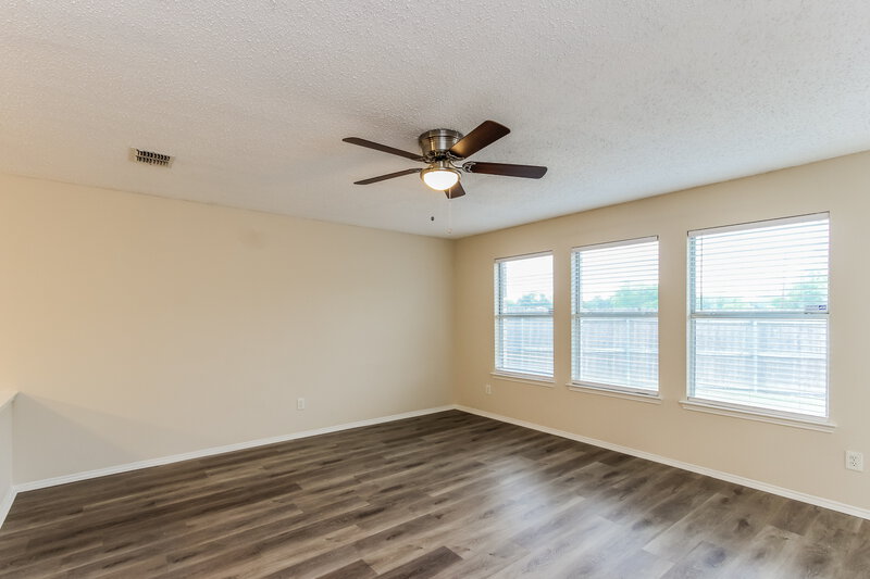 2,455/Mo, 2966 Marquis Ln Lancaster, TX 75134 Main Bedroom View 3