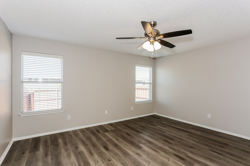 2,225/Mo, 8501 Hawkview Dr Fort Worth, TX 76179 Main Bedroom View