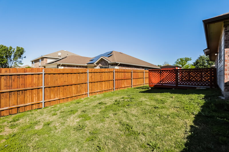 2,225/Mo, 8501 Hawkview Dr Fort Worth, TX 76179 Rear View 2