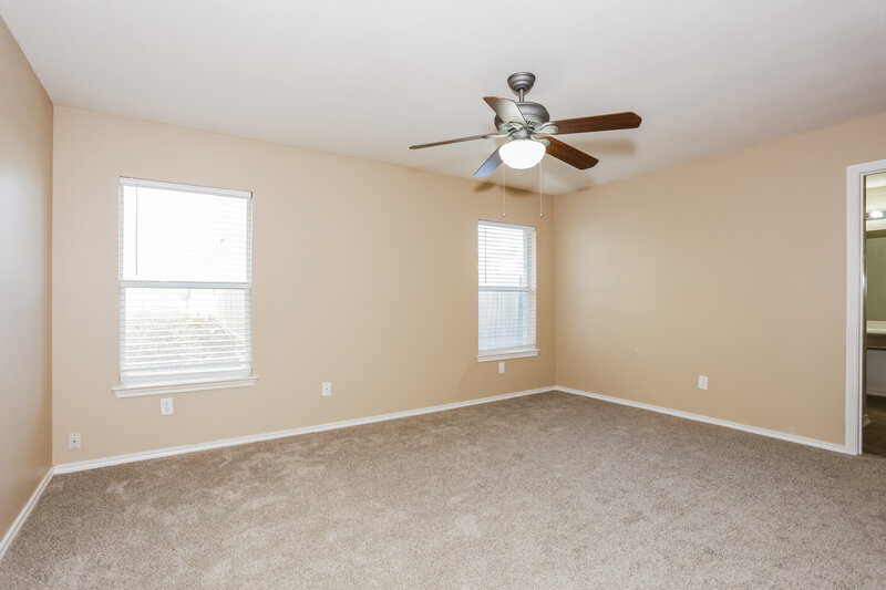2,310/Mo, 207 Mentor Dr Arlington, TX 76002 Main Bedroom View