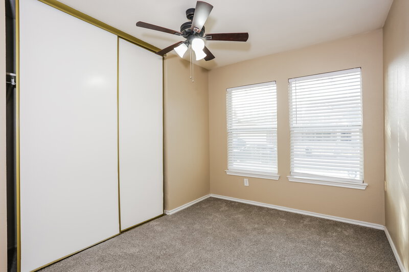 2,310/Mo, 207 Mentor Dr Arlington, TX 76002 Bedroom View