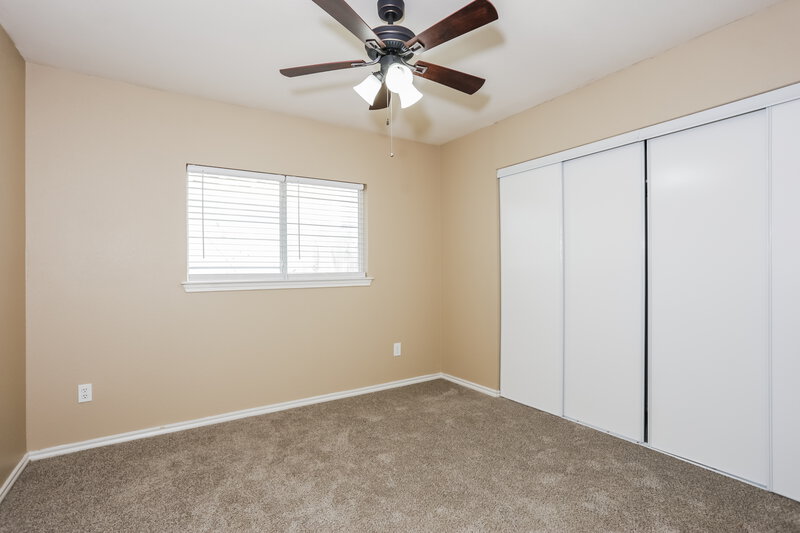 2,310/Mo, 207 Mentor Dr Arlington, TX 76002 Bedroom View 2