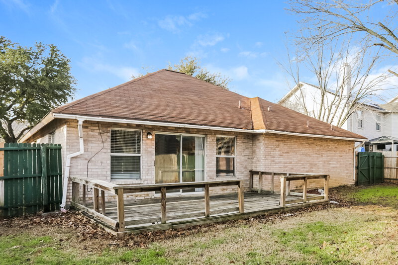 2,310/Mo, 207 Mentor Dr Arlington, TX 76002 Rear View