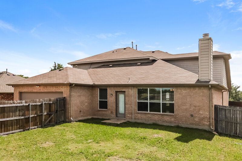 2,350/Mo, 2280 Timber Creek Dr Rockwall, TX 75032 Rear View