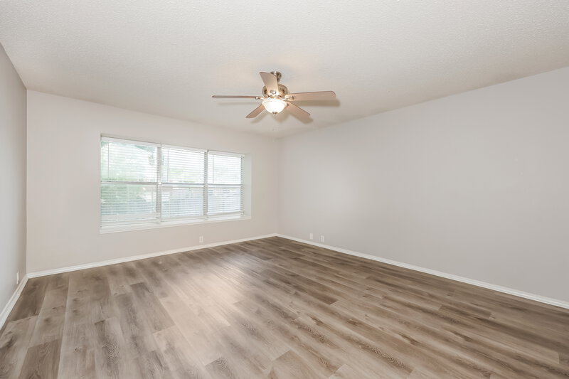 2,170/Mo, 833 Lariat Dr Saginaw, TX 76131 Main Bedroom View