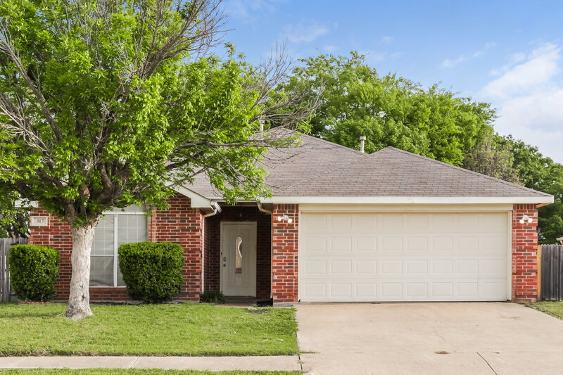 2,055/Mo, 317 W Glen Meadow Dr Glenn Heights, TX 75154 External View
