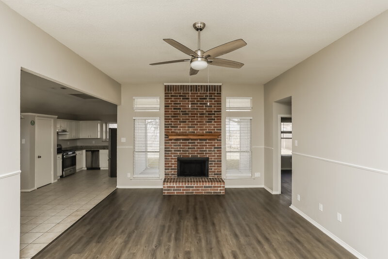 2,020/Mo, 317 W Glen Meadow Dr Glenn Heights, TX 75154 Misc View 3