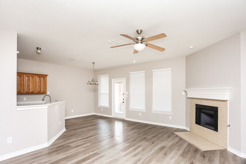 2,070/Mo, 5025 Indian Valley Dr Fort Worth, TX 76123 Living Room View