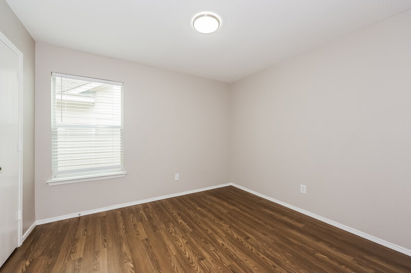 1,665/Mo, 1504 Pine Ln Fort Worth, TX 76140 Bedroom View 2