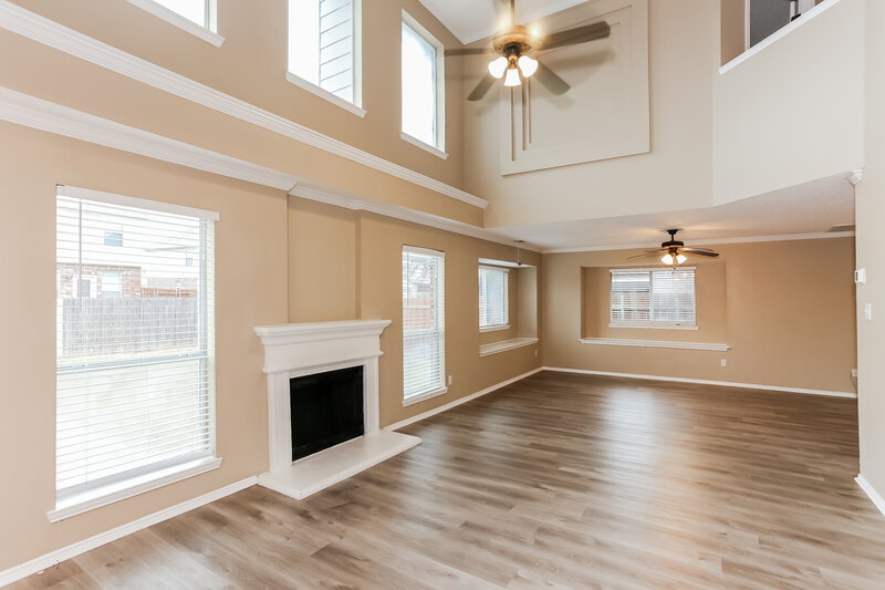 2,485/Mo, 9028 Nightingale Dr Fort Worth, TX 76123 Living Room View 2