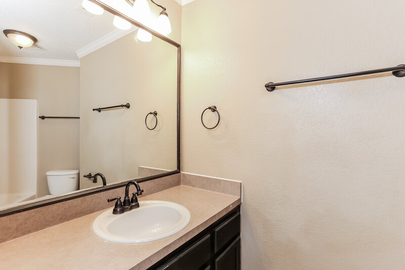 2,485/Mo, 9028 Nightingale Dr Fort Worth, TX 76123 Bathroom View