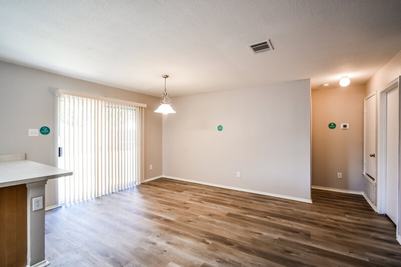 2,085/Mo, 9220 Saint Lucia Rd Fort Worth, TX 76123 Dining Room View 2