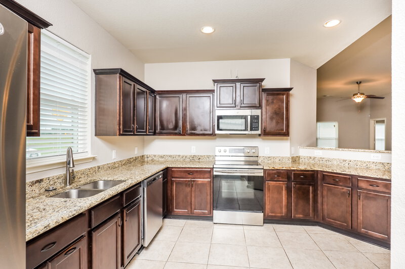 2,275/Mo, 924 Princewood Dr Denton, TX 76207 Kitchen View