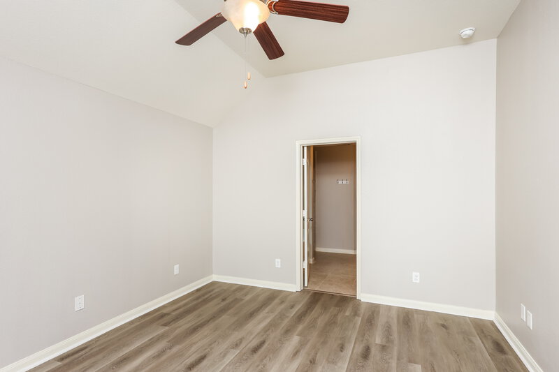 2,275/Mo, 924 Princewood Dr Denton, TX 76207 Main Bedroom View 2