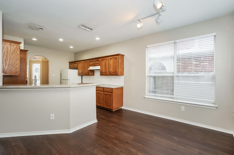 2,295/Mo, 6013 Portridge Dr Fort Worth, TX 76135 Living Room View