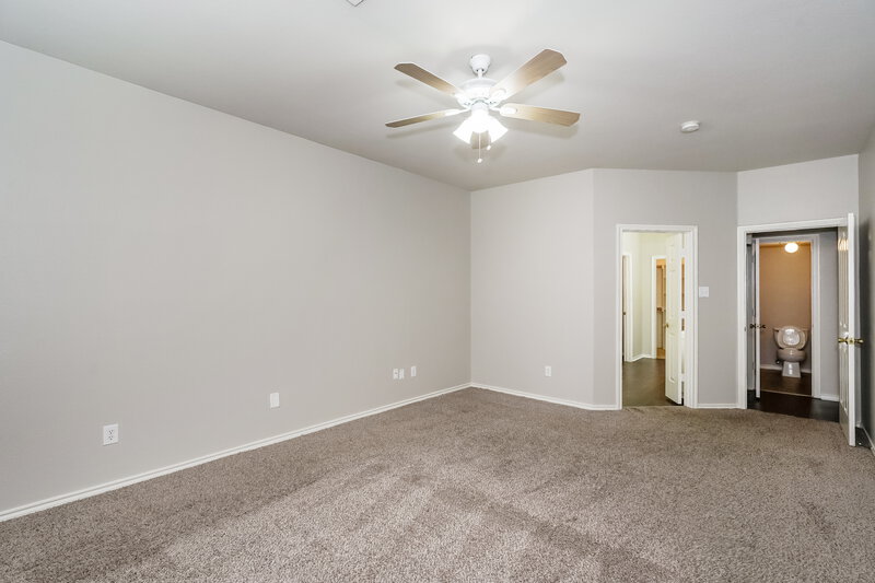 2,295/Mo, 6013 Portridge Dr Fort Worth, TX 76135 Main Bedroom View 2