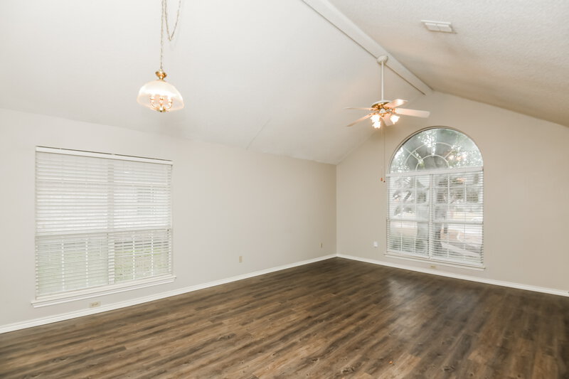 1,750/Mo, 5405 Turtle River Ct Fort Worth, TX 76137 Dining Room View