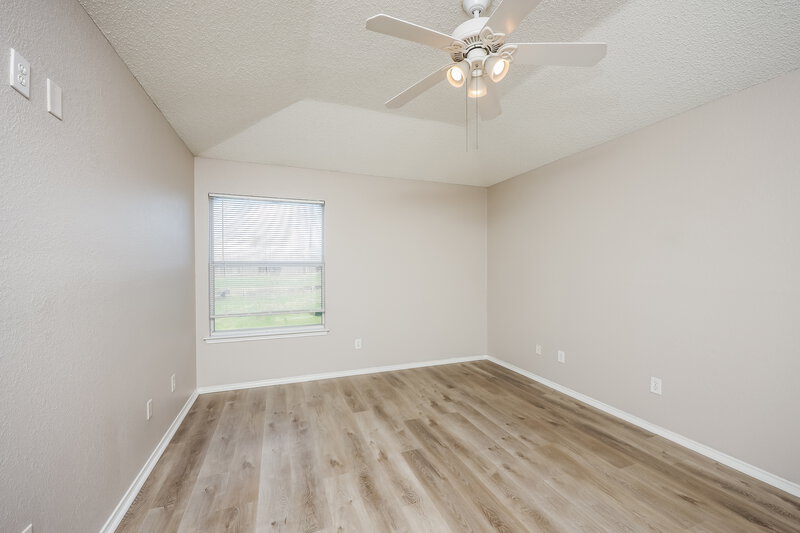 1,930/Mo, 423 Blueberry Hill Ln Mansfield, TX 76063 Main Bedroom View