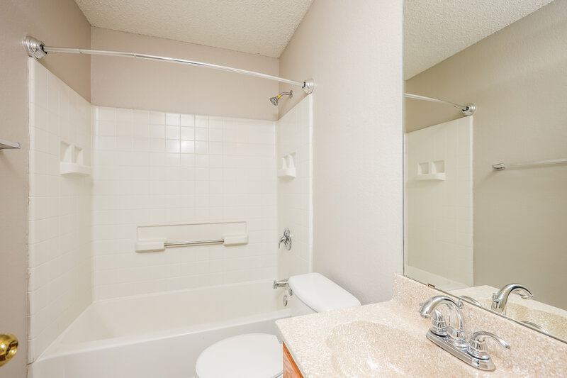 1,930/Mo, 423 Blueberry Hill Ln Mansfield, TX 76063 Bathroom View