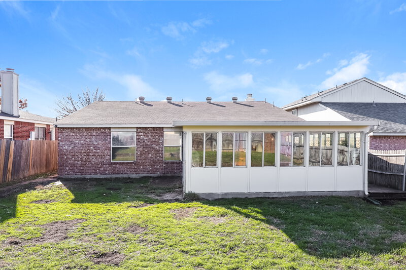 1,930/Mo, 423 Blueberry Hill Ln Mansfield, TX 76063 Rear View