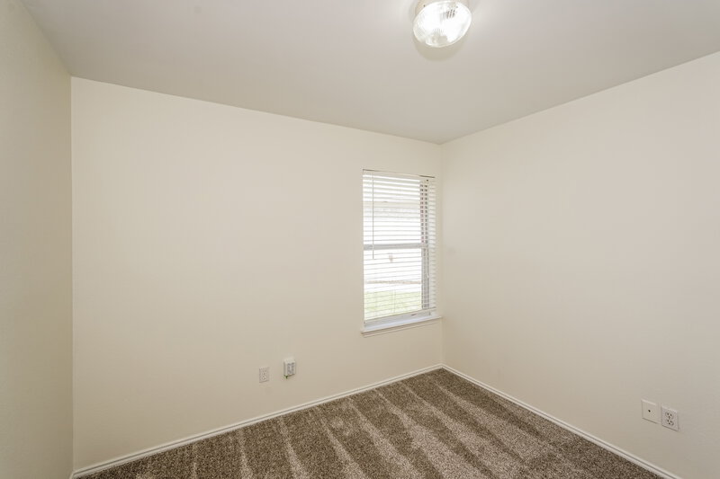 1,770/Mo, 1000 Sandalwood Dr Fort Worth, TX 76140 Bedroom View 2