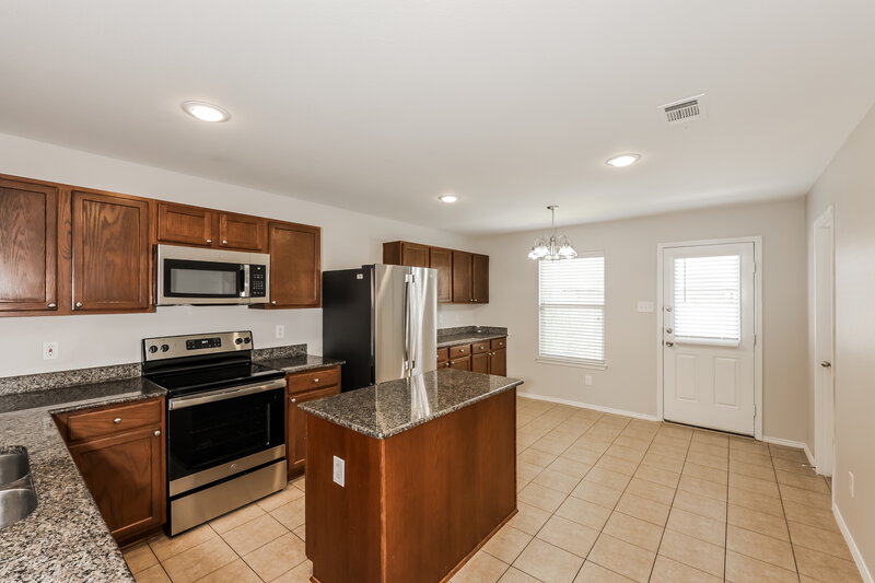 2,220/Mo, 8837 Irish Bend Dr Fort Worth, TX 76123 Kitchen View