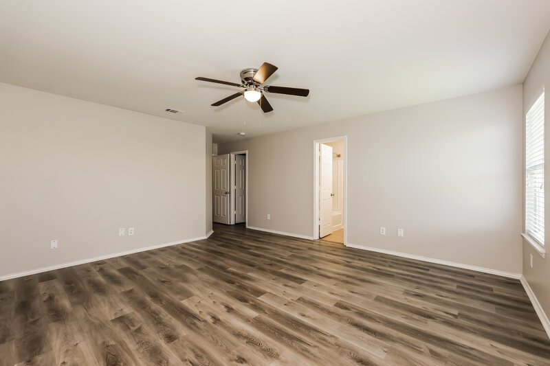 2,220/Mo, 8837 Irish Bend Dr Fort Worth, TX 76123 Main Bedroom View 2