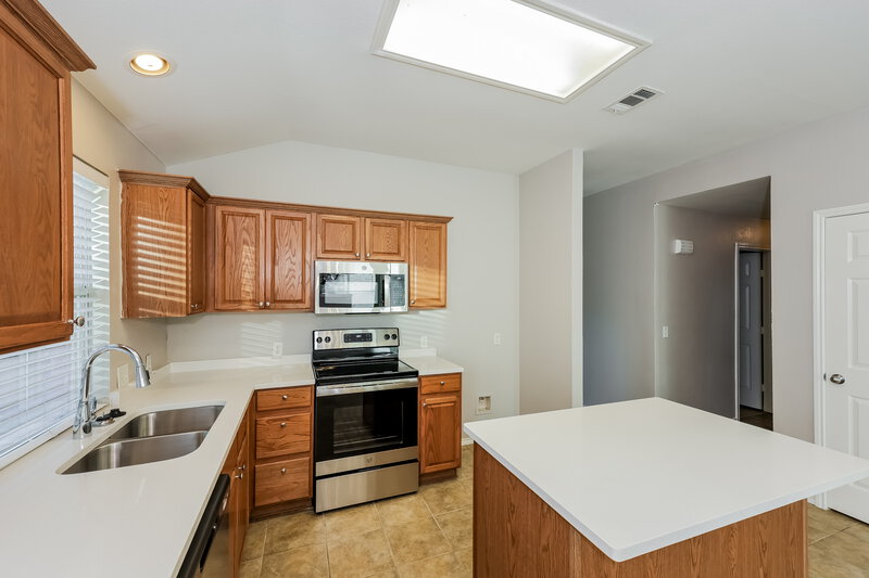 2,380/Mo, 2573 Prospect Hill Dr Fort Worth, TX 76123 Kitchen View 2