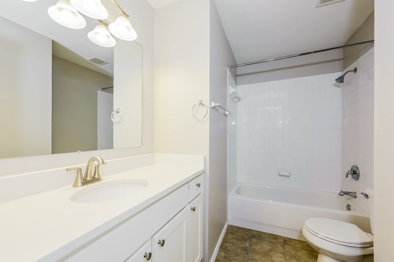 2,380/Mo, 2573 Prospect Hill Dr Fort Worth, TX 76123 Bathroom View
