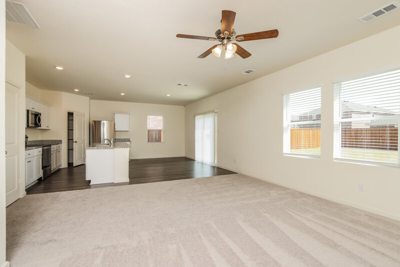 2,175/Mo, 1801 Sandlin Dr Forney, TX 75126 Living Room View 2