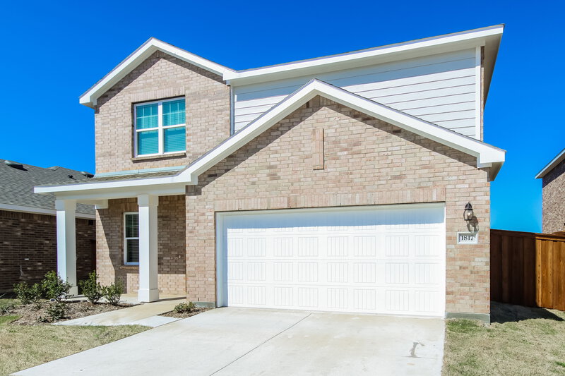 2,035/Mo, 1817 Pueblo St Forney, TX 75126 Front View