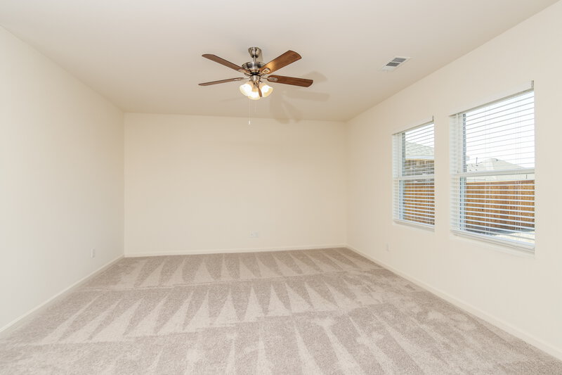 2,035/Mo, 1817 Pueblo St Forney, TX 75126 Living Room View