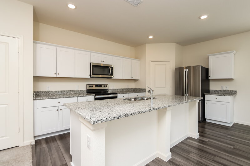 2,395/Mo, 2024 Honey Creek Rd Forney, TX 75126 Kitchen View 2