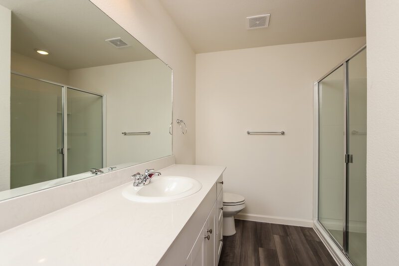 2,395/Mo, 2024 Honey Creek Rd Forney, TX 75126 Main Bathroom View