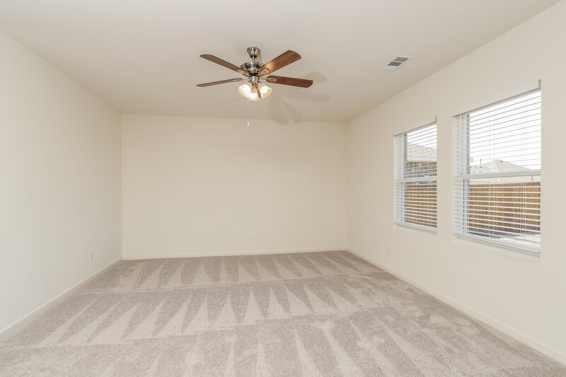 2,170/Mo, 1811 Pueblo St Forney, TX 75126 Living Room View 2
