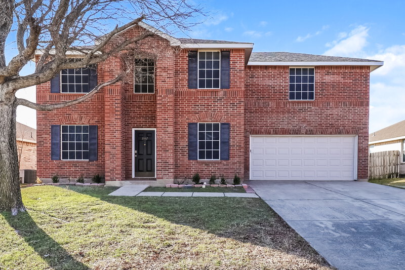 2,450/Mo, 2147 Panorama Ln Grand Prairie, TX 75052 External View
