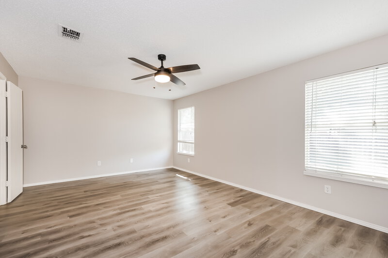2,265/Mo, 8412 Mild Creek Ln Denton, TX 76210 Main Bedroom View