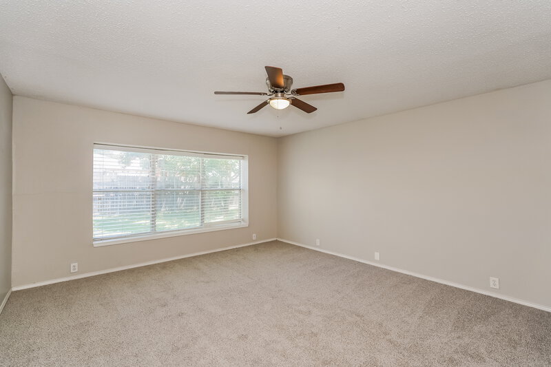 2,120/Mo, 1100 Greenbend Dr Denton, TX 76210 Main Bedroom View